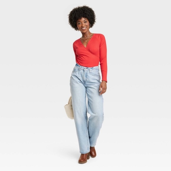 Women’s V-Neck Wrap Shirt Universal Thread - Red - Size Medium - Picture 3 of 8